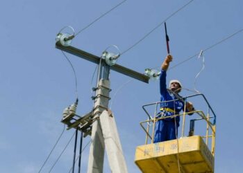 Тарифы на свет заморозят на семь лет