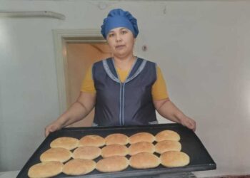 В Саркане многодетная мать открыла пекарню