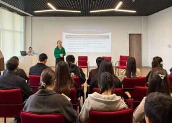 В Талдыкоргане продолжается месячник по профилактике ВИЧ-инфекции