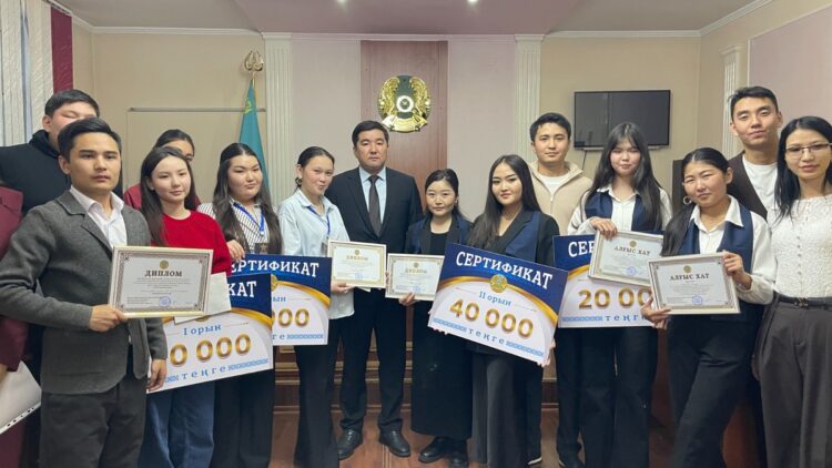 Молодежь Талдыкоргана приняла участие в интеллектуальных дебатах