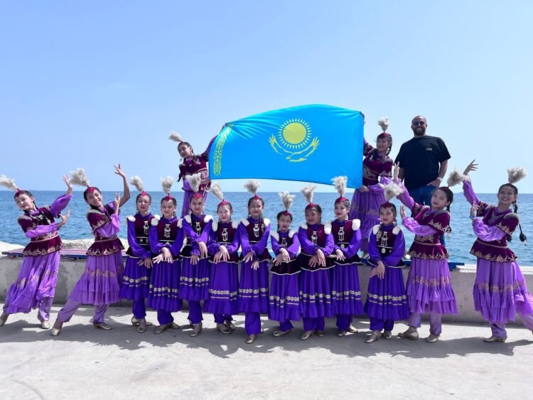 Ансамбль «Казына» из Жетісу успешно представляет регион на международном уровне
