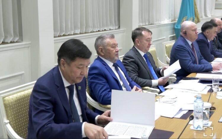 Суверенитет, референдумы и семейные ценности: какие изменения обсуждают в Конституции