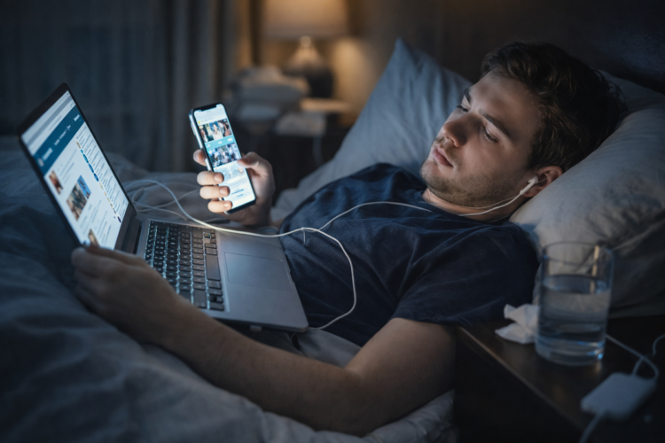 Бэдроттинг: почему молодежь выбирает «ничегонеделание» и чем это опасно