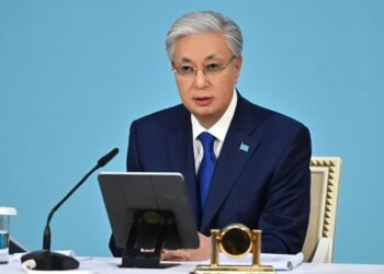 Мне приятно видеть как государственный и флаг развевается на домах и автомобилях — Токаев