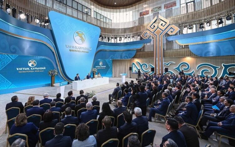 Глава государства предложил законодательно укрепить институт брака