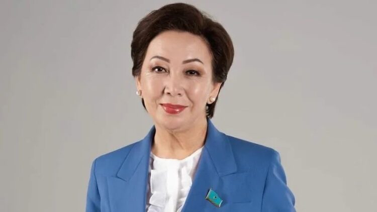 Дания Еспаева: Казахстану необходима новая Конституция, а не фрагментарные поправки