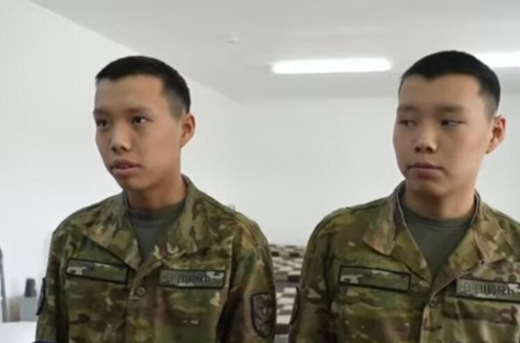 Близнецы и братья проходят службу в одной воинской части Талдыкоргана