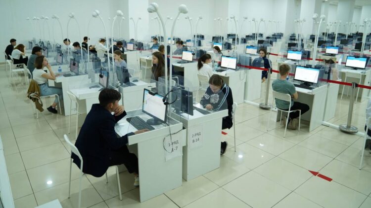 187 тысяч заявлений подано на январское ЕНТ в Казахстане