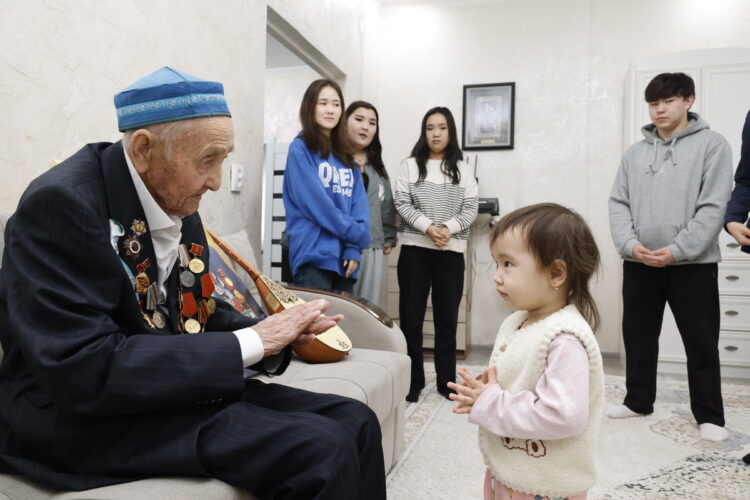 Добрые дела жетысуских волонтеров служат примером для подражания