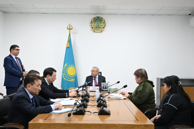 Диалог без посредников: аким Жетісу провел личный прием граждан