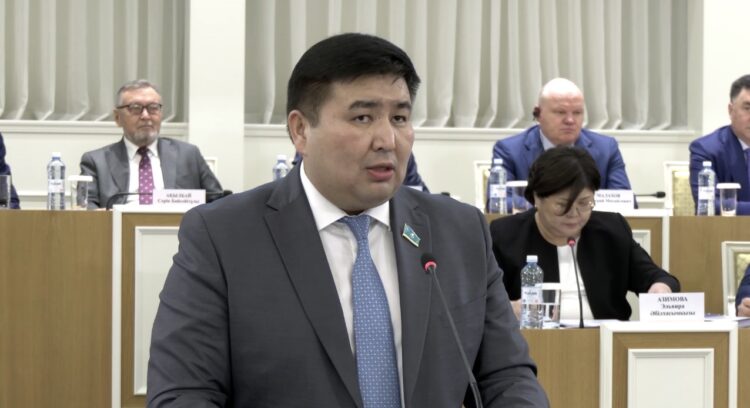 Елнур Бейсенбаев: Конституционная реформа повысит институциональную роль политических партий