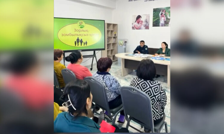 Проект «Общество без насилия» объединил женщин Саркана в открытом диалоге