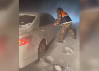 В области Жетісу спасены люди из снежного заноса