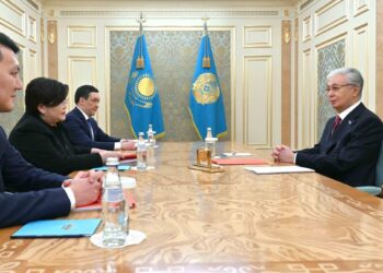 Токаев встретился с председателем Конституционной комиссии