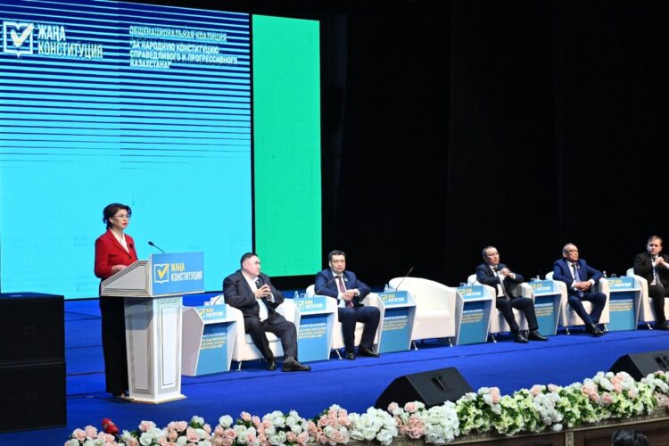 Научно-творческая интеллигенция Жетісу поддержала открытый диалог о конституционной модернизации