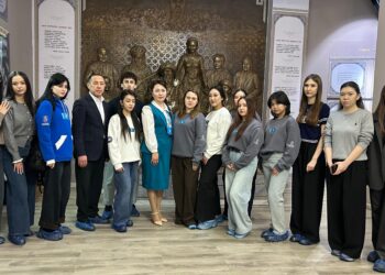 Духовное путешествие жетысуской молодежи в литературный музей Жамбыла