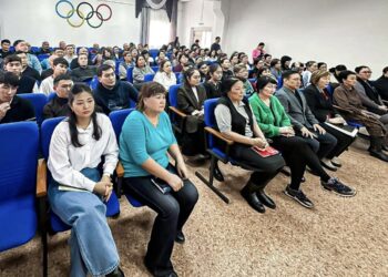 Юные спортсмены Жетісу проявляют интерес к конституционным изменениям