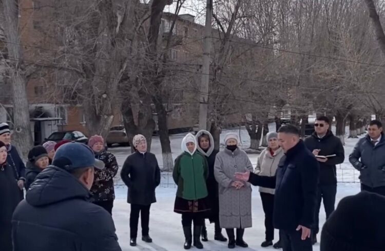 Открытый диалог с сельчанами: Аким Кербулакского района встретился с жителями Малайсары
