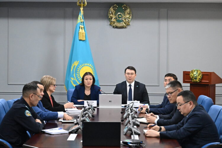 В Жетісу обсудили меры по предотвращению детских суицидов