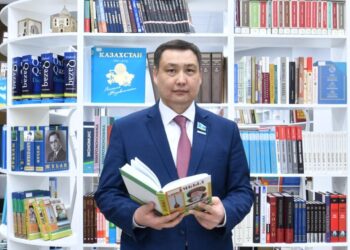 Ключевые нормы проекта Конституции разъяснил мажилисмен Болат Керимбек