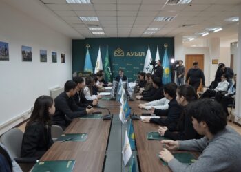 Молодежные лидеры Казахстана выразили поддержку проекту новой Конституции