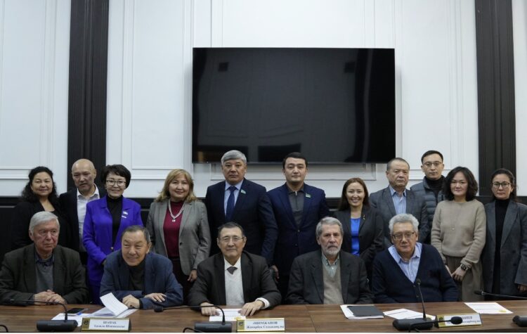 Проект новой Конституции получил поддержку экспертов