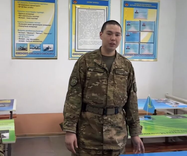 В Уштобе зажглась армейская звезда Нурбека Хозы