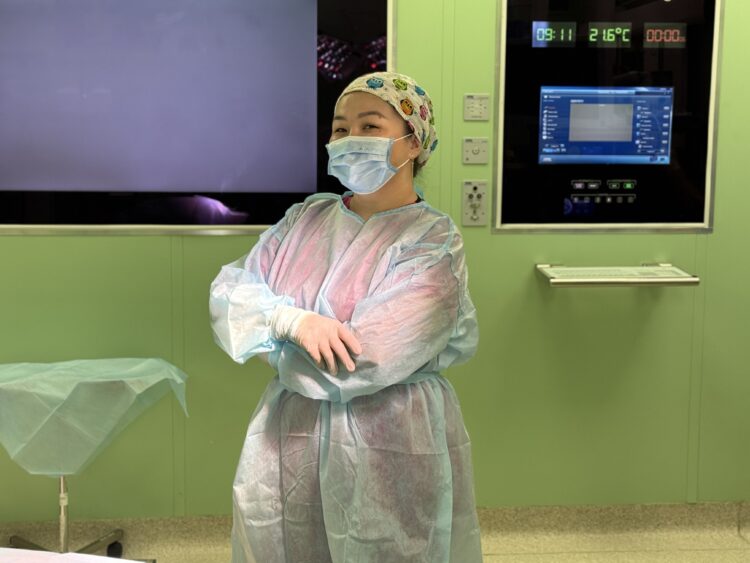 В операционной нет случайных людей: история медсестры Мейрамгуль Турсынтайкызы из Талдыкоргана
