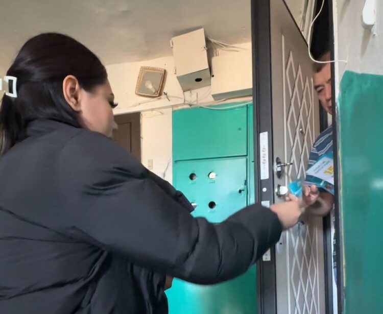 Акция «От двери к двери» в поддержку референдума прошла в Талдыкоргане