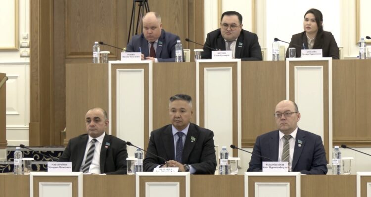 Стоп-кадр видео официального Телеграм-канала Конституционного суда РК