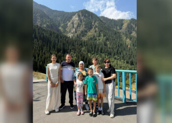 Семья из Коксуского района создает свой бренд