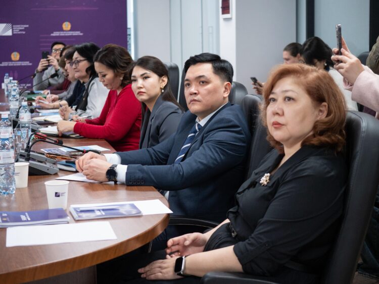 Институт казахстанской семьи не ослабевает, а трансформируется — Ақнұр Иманқұл