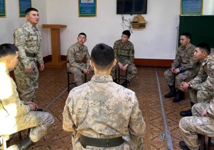 Тренинг для солдат срочной службы прошел в Алакольском районе