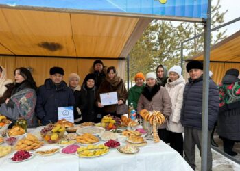 Блины, конкурсы и сожжение чучела: как Алакольский район гулял Масленицу
