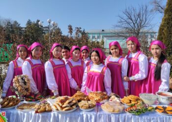 С золотистыми блинами и народным задором провожают зиму жаркентцы