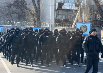 Глава полиции Жетісу проверил боевую готовность спецподразделения