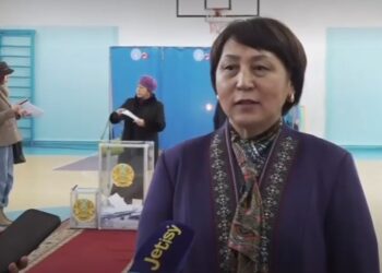 Гульнар Тойлыбаева отметила высокую активность жителей на референдуме