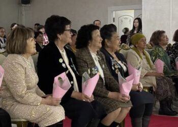 Женщина — символ красоты: в Жетісу прошёл литературно-музыкальный вечер