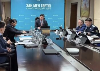 Готовность спецслужб к паводковому периоду обсудили в Жетісу