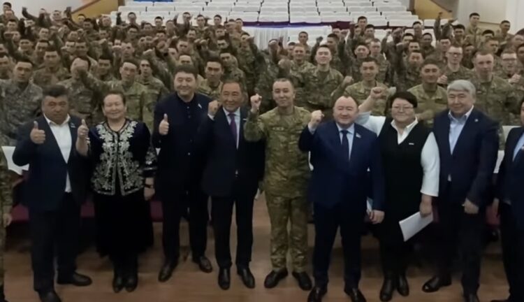 Члены общенациональной коалиции встретились с военнослужащими Сарыозекского гарнизона