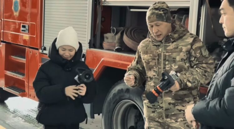 Жетысуские спасатели научили детей с нарушением слуха, как вести себя при ЧС