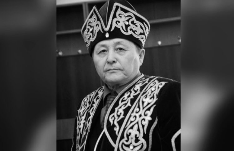 Скончался заслуженный артист Казахстана Мырзахмет Мукаманов