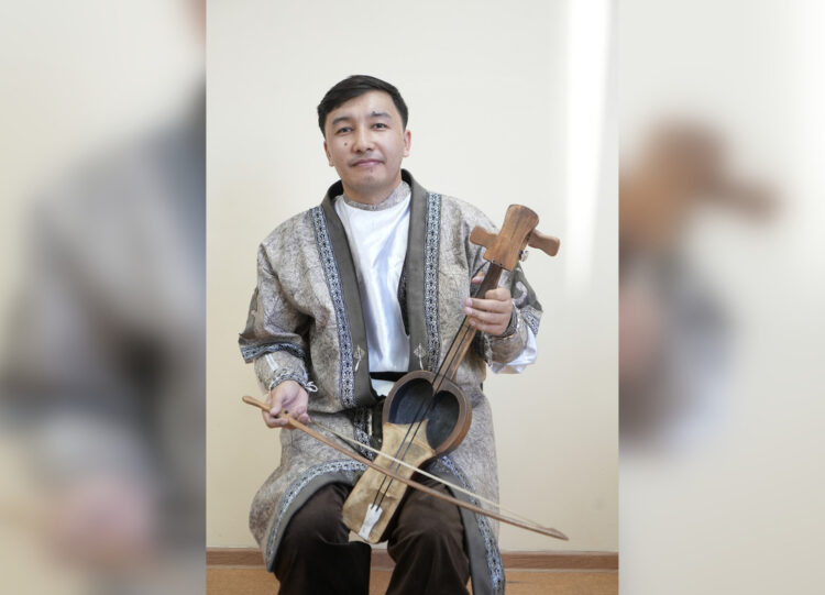 Кыл-кобыз покорил сердце молодого виртуоза из Талдыкоргана