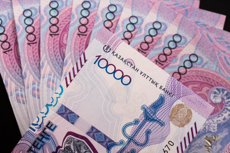 Минтруда опровергло фейк о выплате 432 500 тенге в 2026 году