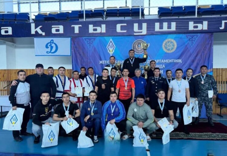 Сильнейших палуанов среди сотрудников полиции определили в Жетісу