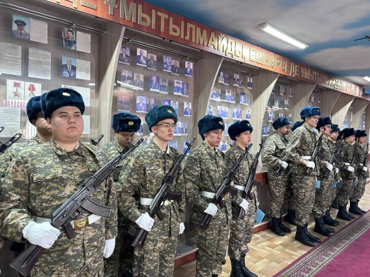 Воспитанники талдыкорганской ВТШ приняли присягу