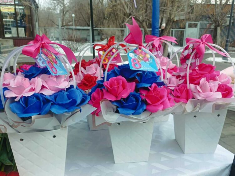 Фаворитами Арбата в Талдыкоргане стали мыльные цветы