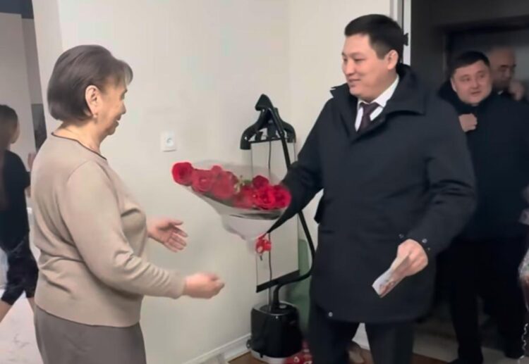 Женщин-ветеранов труда чествовали в Каратальском районе