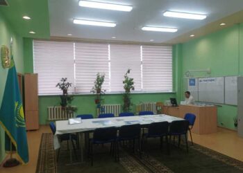 В области Жетісу начали работу 468 участков референдума