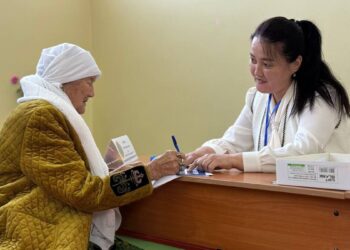 Голос мудрости: 105-летняя жительница Жаркента приняла участие в референдуме